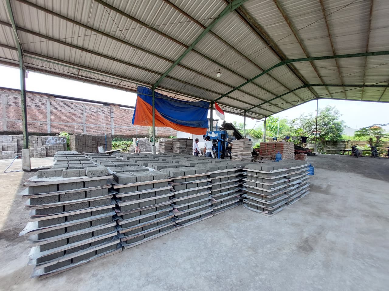 SUASANA PABRIK SURYA PERSADA BETON